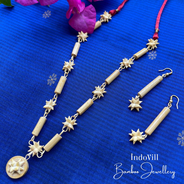 Stick star bamboo necklace