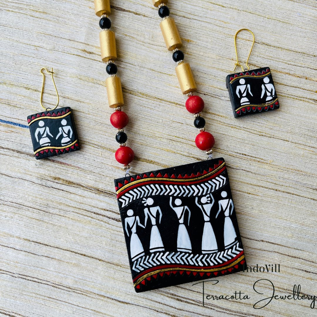 Tribal Dancing Women Pendent Terracotta Jewellery